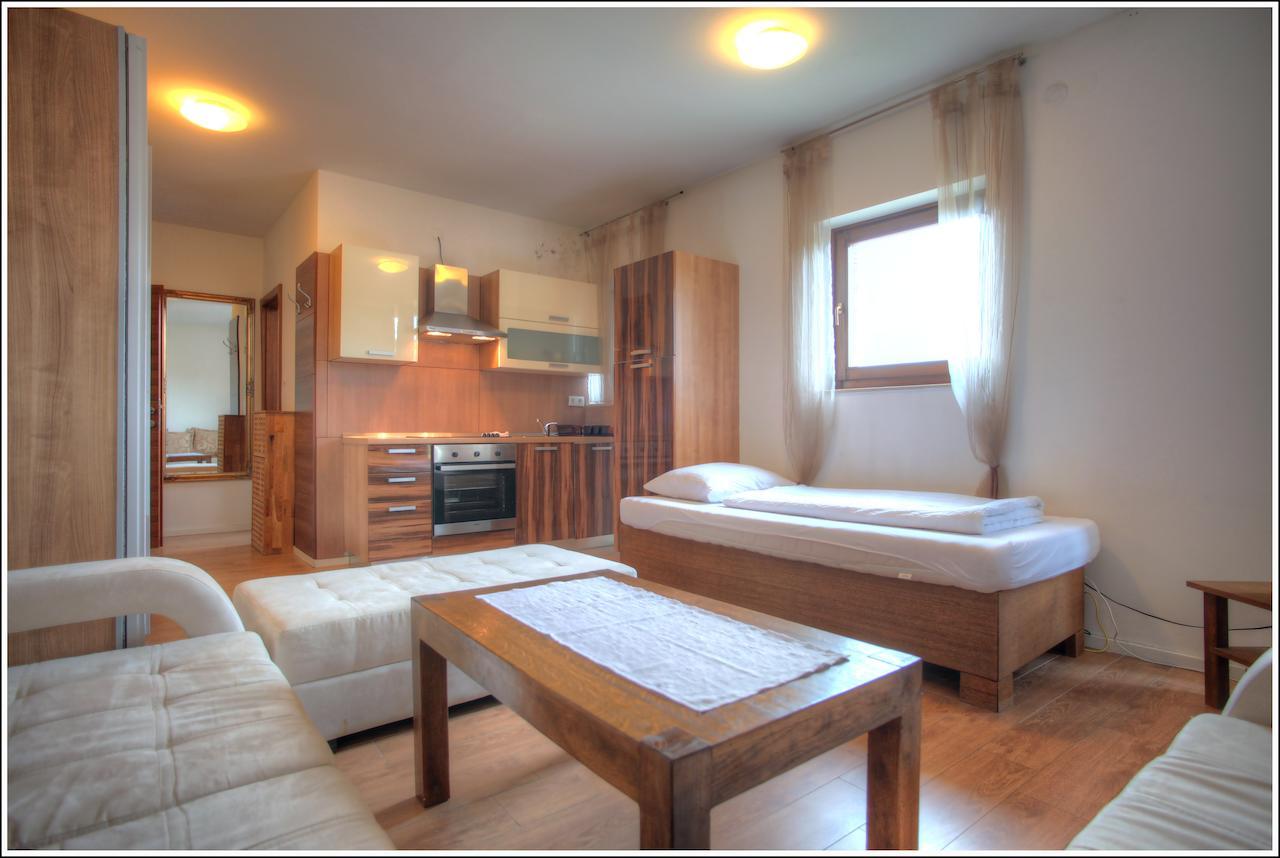 Bokun Apartments I Sisak Bilik gambar
